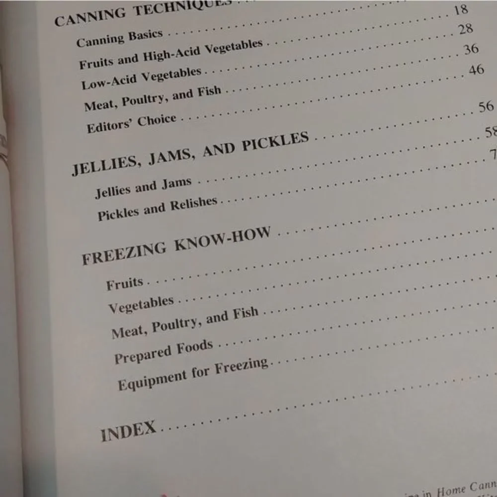 Better Homes‎ and Gardens Canning Freezing Cookbook